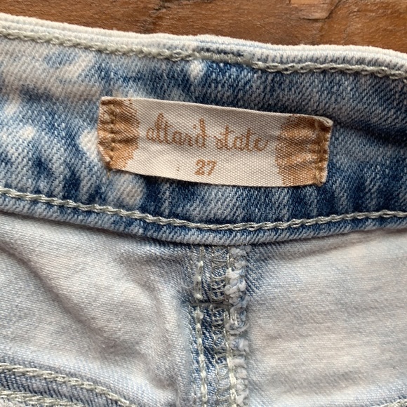 Sasha Denim Shorts - Picture 3 of 3